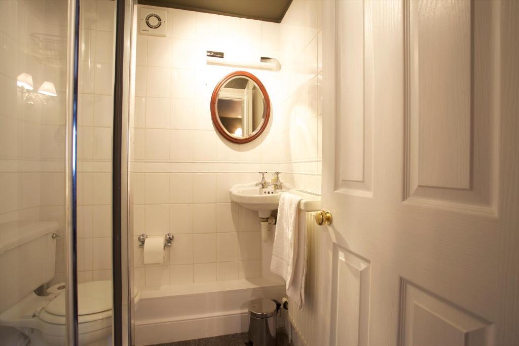 The Kings Arms Hotel Didmarton ห้อง รูปภาพ