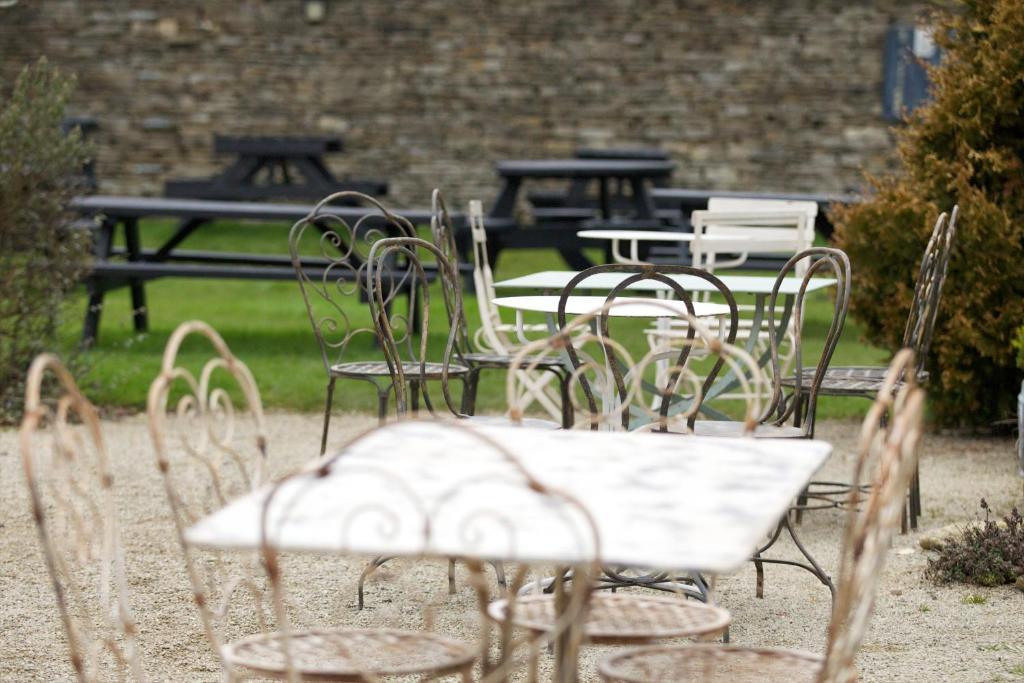 The Kings Arms Hotel Didmarton ภายนอก รูปภาพ